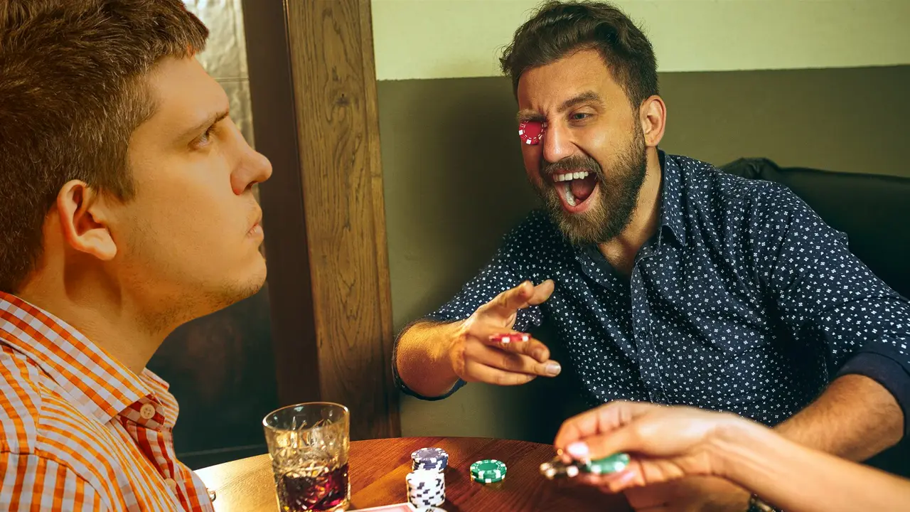 В какие моменты применять баррель в покере