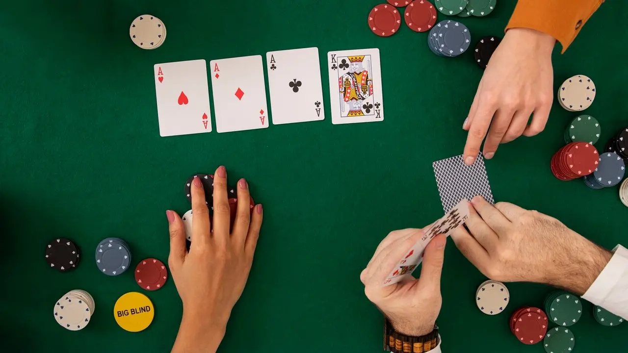 Лид-ставка в покере