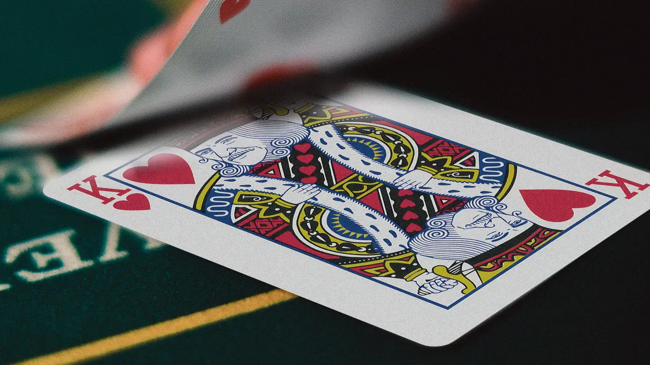 Как применять оверкарты в покере